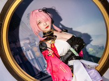 【コスプレ】中華×黒タイツが反則級の魅力!『鳴潮』桃祈の台湾美女レイヤーに心をグッと掴まれた【写真8枚】 画像
