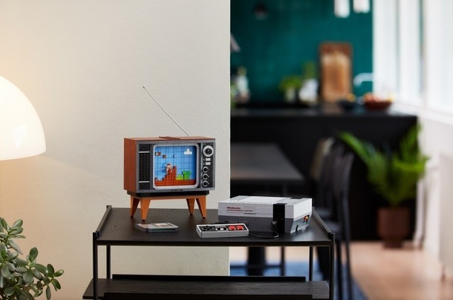 海外ファミコン「NES」とブラウン管テレビを再現した大人のレゴ「LEGO Nintendo Entertainment System」発表！今度の「レゴ マリオ」はテレビ内を冒険だ