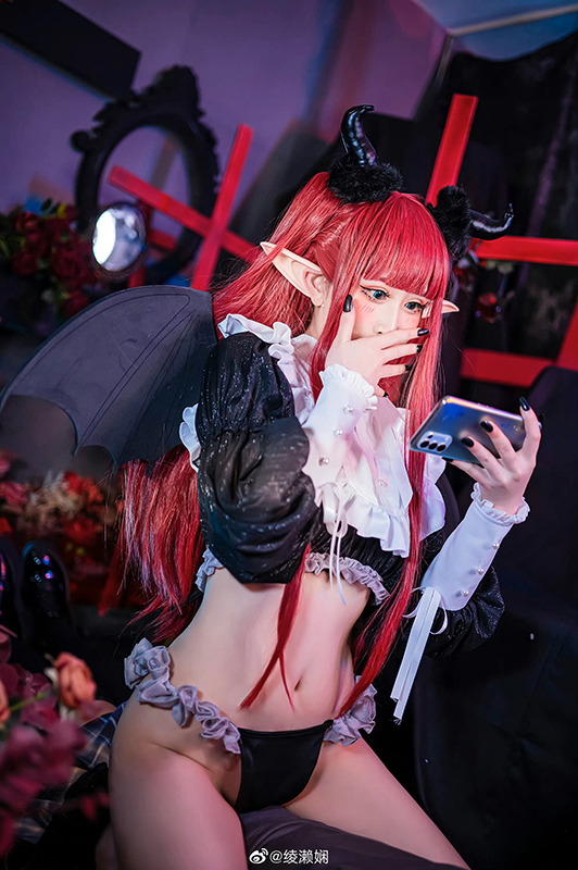 リズきゅん『その着せ替え人形は恋をする』／モデル：绫濑娴