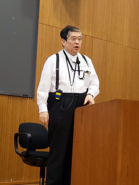 熱弁を振るう西和彦氏。話の面白さは相変わらず。