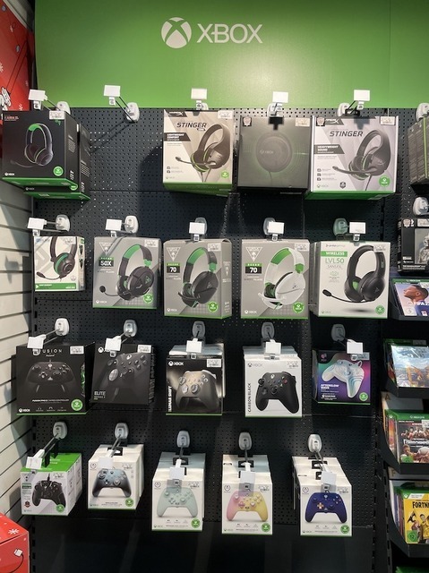 ジョイコン探して一千里…海外で買ったジョイコンは日本のスイッチで動くのか？モロッコ～スイスゲーム店探訪記【異国ファストトラベル】