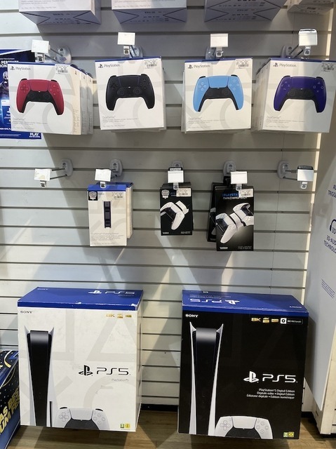 ジョイコン探して一千里…海外で買ったジョイコンは日本のスイッチで動くのか？モロッコ～スイスゲーム店探訪記【異国ファストトラベル】