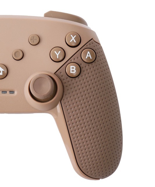 3COINSの人気ワイヤレスゲームコントローラーが再入荷！ お値段2,750円で無線&有線プレイ、ジャイロ操作、連射機能もサポート