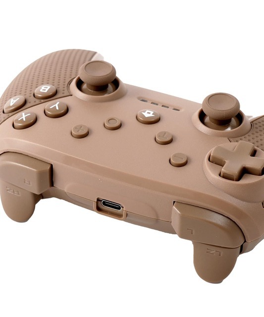 3COINSの人気ワイヤレスゲームコントローラーが再入荷！ お値段2,750円で無線&有線プレイ、ジャイロ操作、連射機能もサポート