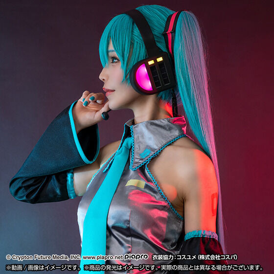 「初音ミク」になりきれる！“NARIKIRIモード”と“LIVEモード”を搭載した光るヘッドセットが予約受付中