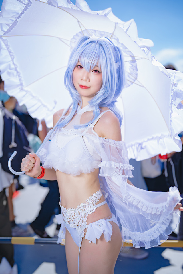 レディ・アヴァロン『Fate/Grand Order』／Hattie（X：@hattie_cos）、撮影：山颪ヒア（X：@fotomachen）