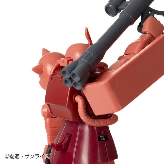 こいつ…光って音が鳴って動くぞ！「ガンダム」シャア専用ザク＆量産型ザクが、懐かしの“サウンド戦士”で商品化―武器も装備できる