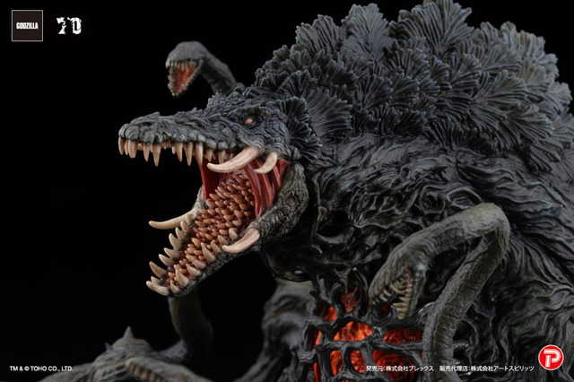 「ゴジラ」より植物怪獣「ビオランテ」が大迫力にフィギュア化！ブラックライトを当てると腹部のコアが光る