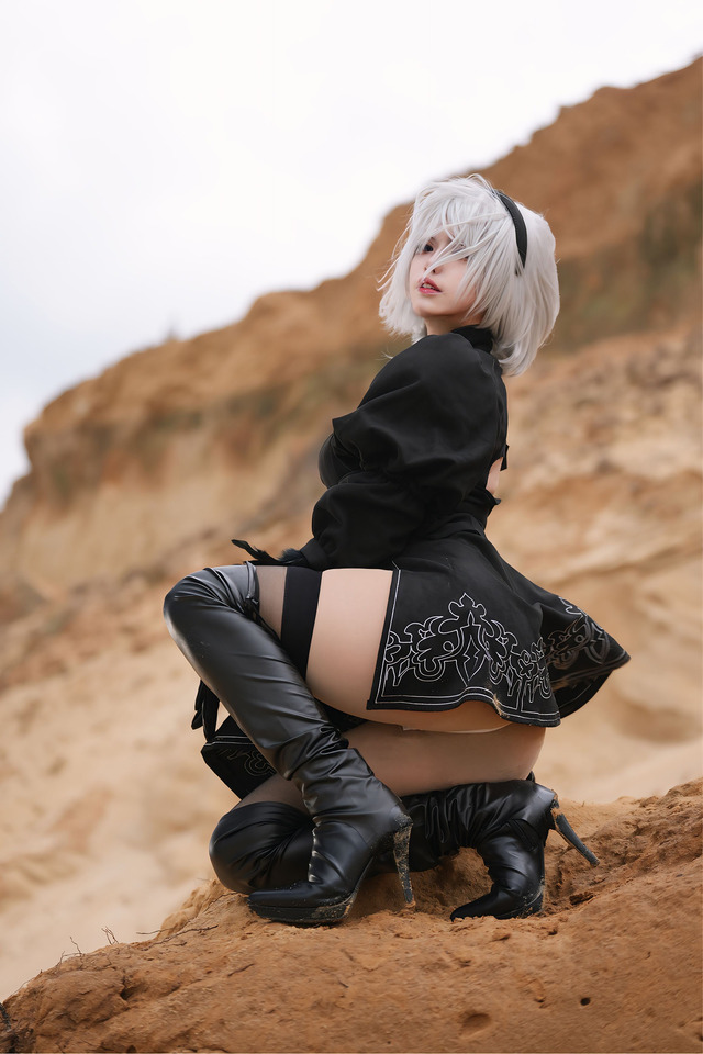 2B ／ありあ（X：@iimonogatari）