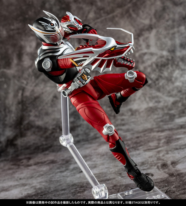 戦わなければ生き残れない！「仮面ライダー龍騎」が圧倒的な可動域でアクションフィギュア化―OPで印象的な複眼も光る