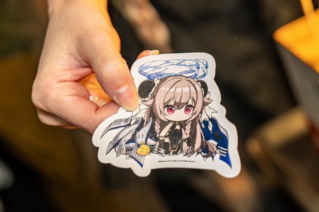 『アズールレーン』と台湾夜市のコラボに大興奮！美女コスプレイヤーが1日店長になって台湾グルメを推し売り【写真43枚】