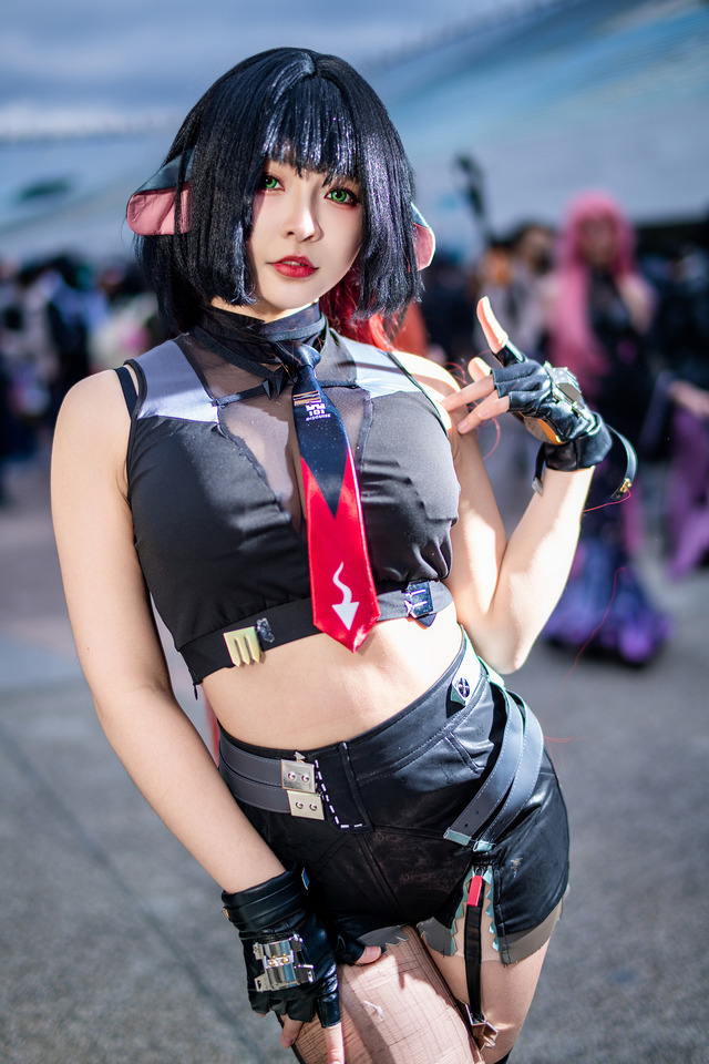 ジェーン『ゼンレスゾーンゼロ』／Tsuru 鶴葵（Instagram：tsuru_cos_aoi）