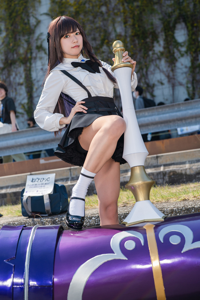 アリナ・クローバー「ギルドの受付嬢ですが、残業は嫌なのでボスをソロ討伐しようと思います」／音琴ひつじ（X：@negoto_meme）