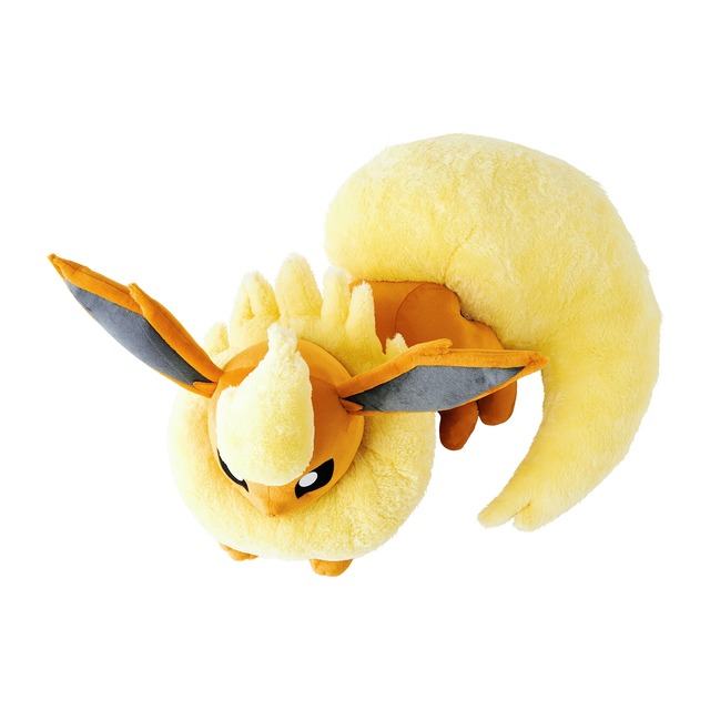 『ポケモン』イーブイとのサイズ差にビックリ！シャワーズ、サンダース、ブースターの「等身大ぬいぐるみ」受注販売は本日5月19日まで