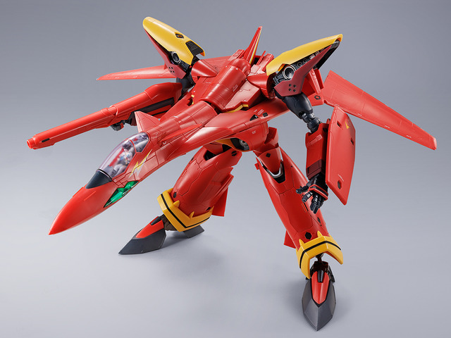 「マクロス7」より、熱気バサラの愛機「VF-19改 エクスカリバー」がDX超合金化！キャノピーを開けて歌う姿のディスプレイも楽しめる