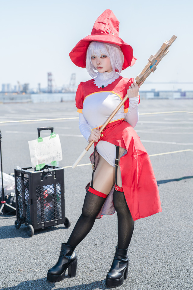 【コスプレ】フィット感のある衣装で“2.5次元”のボディを完全再現！曲線の見せ方まで完璧な美女レイヤー【写真10枚】