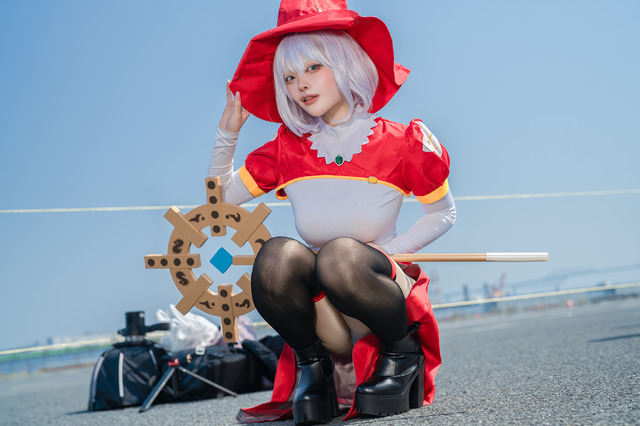 【コスプレ】フィット感のある衣装で“2.5次元”のボディを完全再現！曲線の見せ方まで完璧な美女レイヤー【写真10枚】