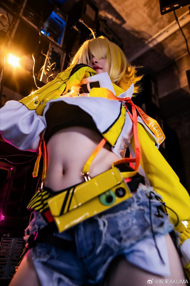 エレグ／殷果AKUMA（Weibo：殷果AKUMA）