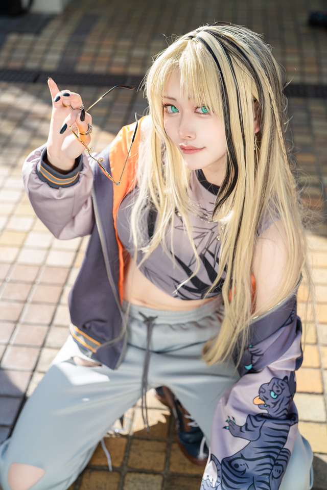 コスプレ】持ち前のスタイルを活かした「ニコたん」がめちゃイケてる