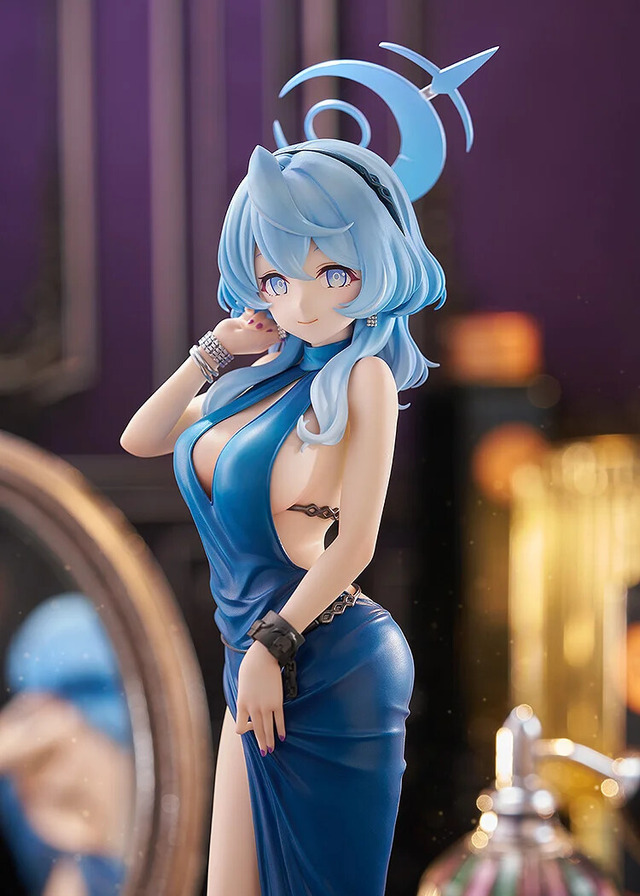 セクシーすぎるドレス衣装…！『ブルアカ』より「アコ」が1/7スケールフィギュア化ー大胆に見えた背中や綺麗なスリットなど見応えたっぷり
