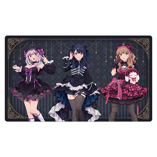 ゴスロリ衣装でも目を引く宝多六花の太もも！「グリッドマンユニバース」ポップアップストアにて、新規描き下ろしイラストグッズを販売