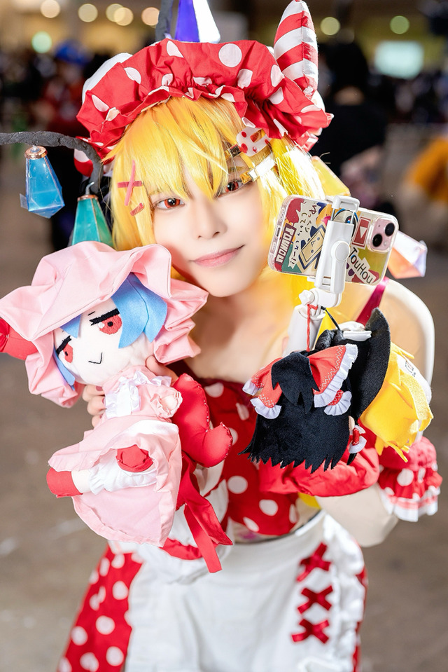 フランドール・スカーレット／こんぺーとー（X：@Konpeitou_28）