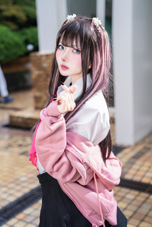 花芽なずな「ぶいすぽっ！」／百瀬ｻｸ（X：@ouran_sakura__）