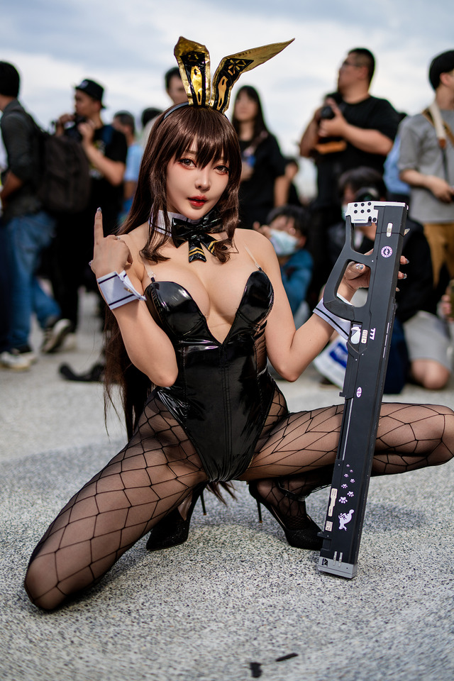 ノワール『勝利の女神:NIKKE』／XUXU 星野秀奈（Instagram：xuxu_0330）【日本】