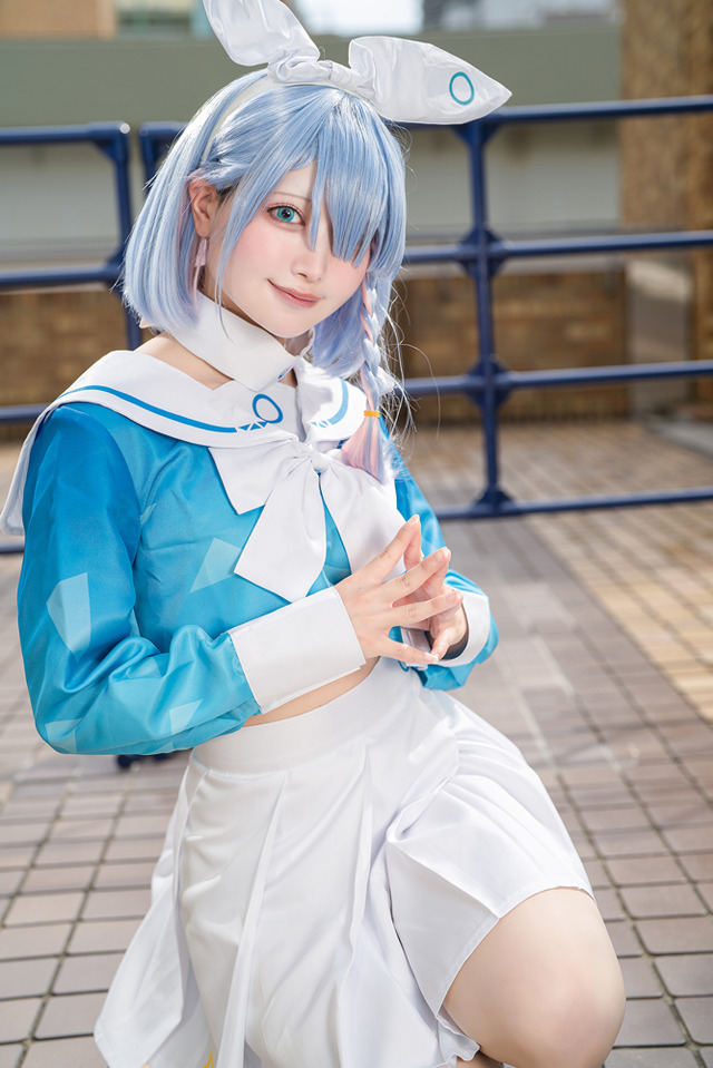 アロナ『ブルーアーカイブ』／みなとみら（X：@tehslu_cosab_xx）