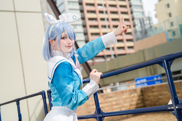 アロナ『ブルーアーカイブ』／みなとみら（X：@tehslu_cosab_xx）