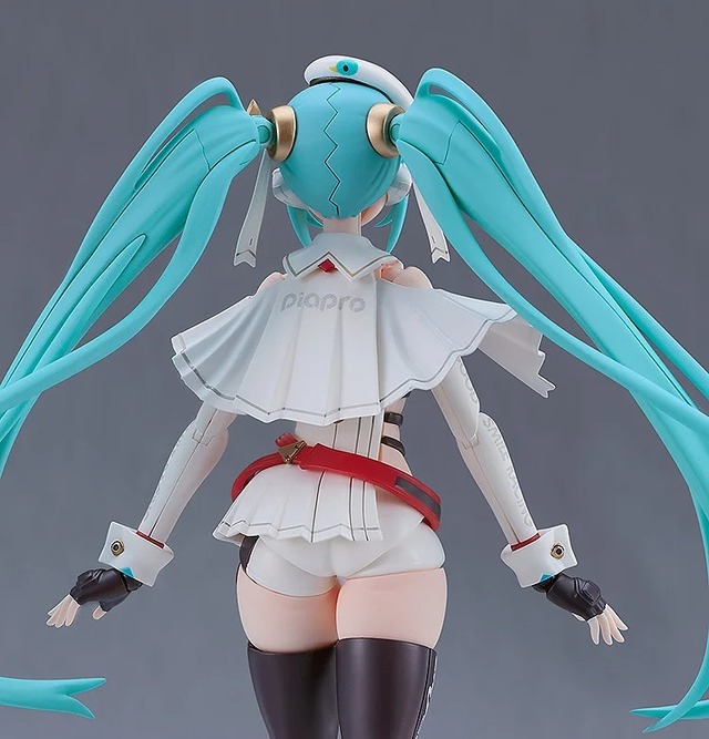 ムチムチの太ももが眩しい！トリダモノ氏デザインの初音ミク「PLAMATEA レーシングミク 2023Ver.」が再販