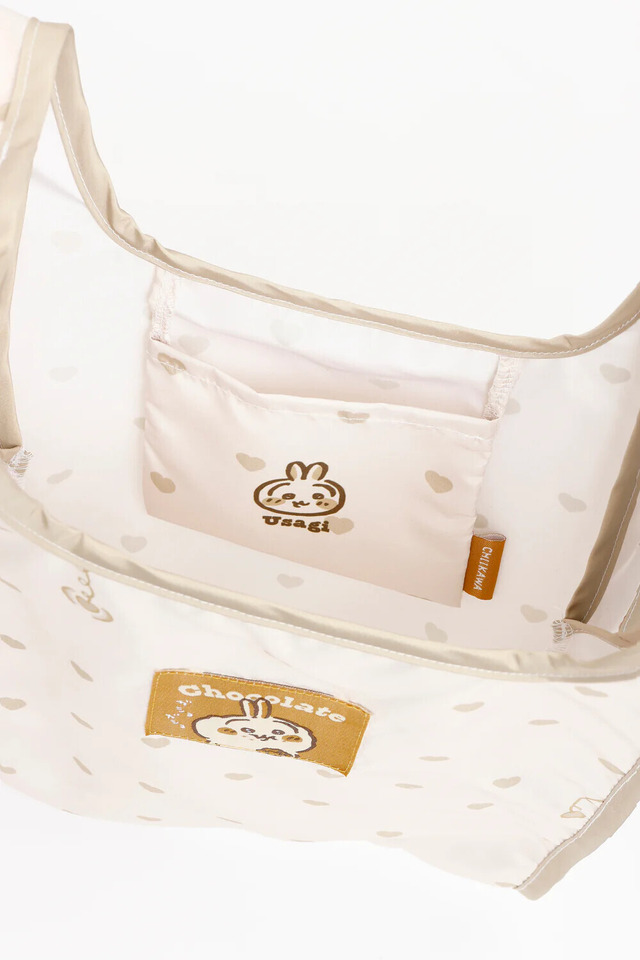 チョコを頬張る「ちいかわ」たちが可愛すぎる…！トーキングヘッズにて、Tシャツやエコバックなど新商品全8種が本日5月23日12時発売