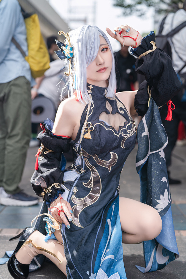 申鶴『原神』／麗羽ましろ（X：@Rei_maa0113）