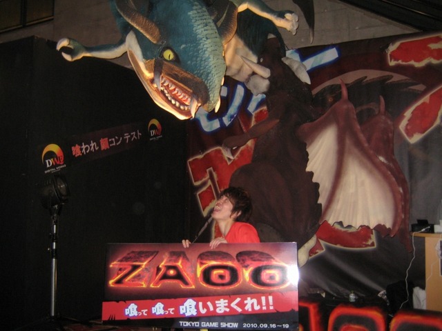 【TGS 2010】アイルーや御剣、ゾンビまで ― TGS会場にいる色々なキャラクターたち
