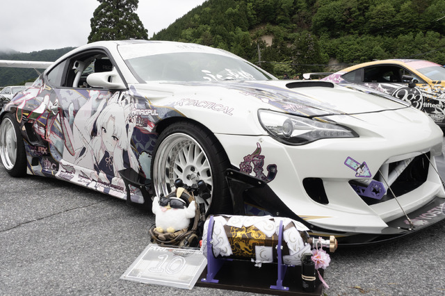 人気ゲーム/アニメ、VTuberまで痛車＆痛バイク総勢150台が集結！キャラクターとクルマへの愛で溢れた奥伊吹を取材【ARCChampionship 2025フォトレポ】