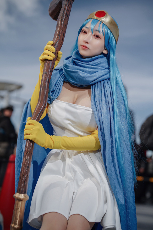 女賢者『ドラゴンクエストIII』／ミンミコ（X：@minmikoooooooo）