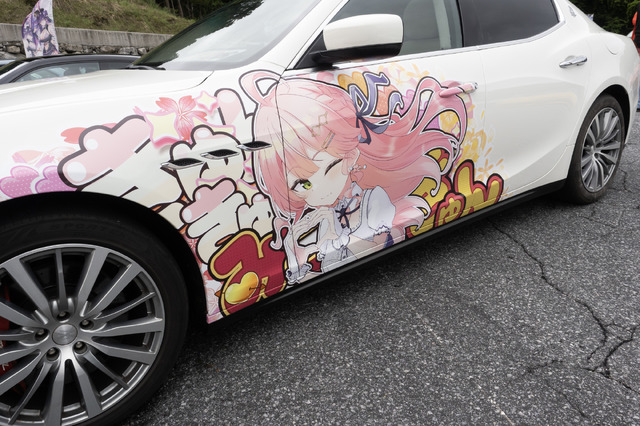 ガルウィングの湊あくあ＆紫咲シオンがイカす！「ホロライブ」「にじさんじ」など奥伊吹に集まったVTuber痛車まとめ【ARCChampionship 2025フォトレポ】