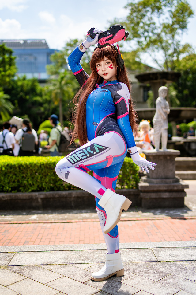 ディーバ『オーバーウォッチ』／Tsuru 鶴葵（Instagram：tsuru_cos_aoi）