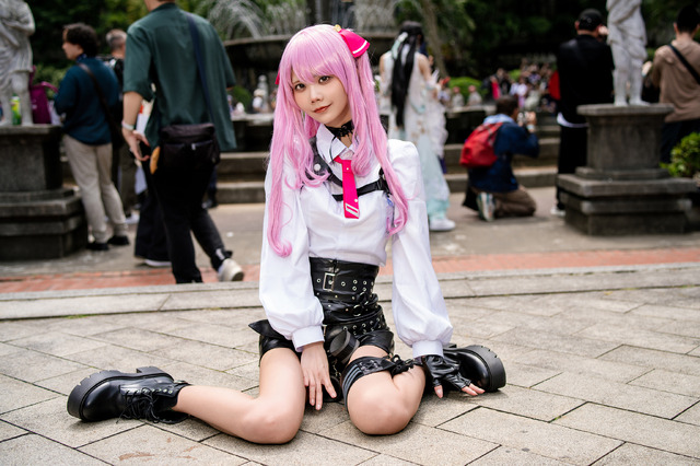 ユニ『勝利の女神:NIKKE』／かれしちゃん（X：@karechan3840）