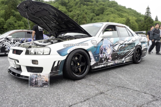 「SPY×FAMILY」「フリーレン」「リコリス」から懐かしの「Angel Beats!」まで！奥伊吹に集った人気アニメの痛車まとめ【ARCChampionship 2025フォトレポ】