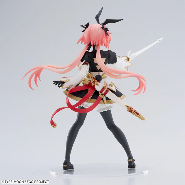 『FGO』より「セイバー/アストルフォ」フィギュアがプライズ展開！金の縁やフリルをこだわり造形、剣と鞘付きの豪華仕様