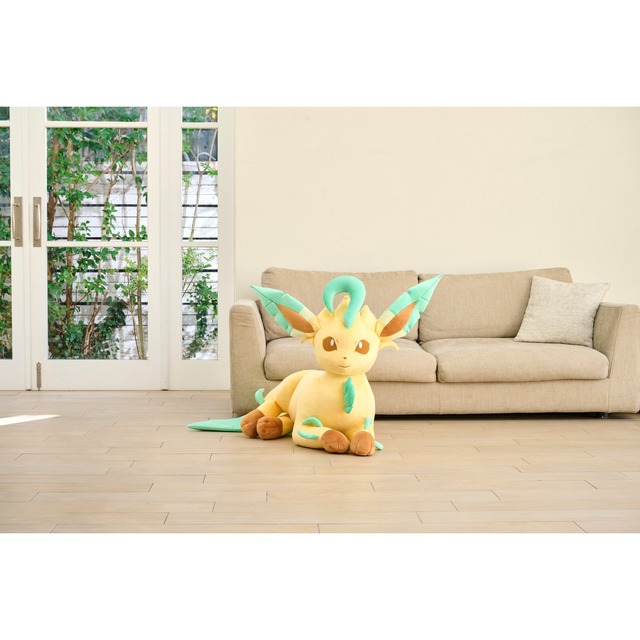 意外とデカい…！ 『ポケモン』等身大のイーブイフレンズぬいぐるみ第3弾が受付開始―今回はリーフィア、グレイシア、ニンフィアの3種類