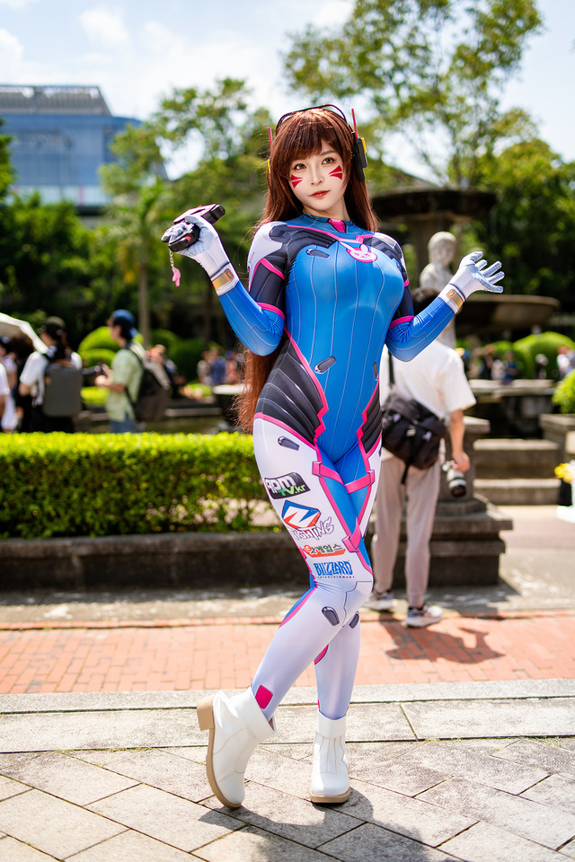 ディーバ『オーバーウォッチ』／Tsuru 鶴葵（Instagram：tsuru_cos_aoi）