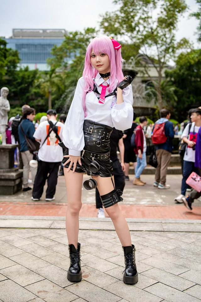 ユニ『勝利の女神:NIKKE』／かれしちゃん（X：@karechan3840）