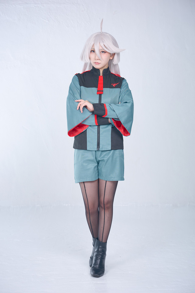 ミオリネ・レンブラン「機動戦士ガンダム 水星の魔女」／中野べこ（X：@bacon1007cos2nd）、撮影：ダリ（X：@dali_cameko）