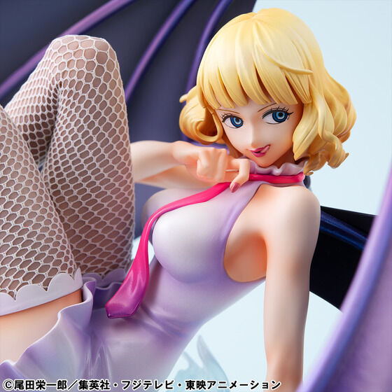 魅惑的な布製ストッキング…！「ワンピース」エッグヘッド編から「ステューシー」が、バットバットの実の能力により変身した姿でフィギュア化