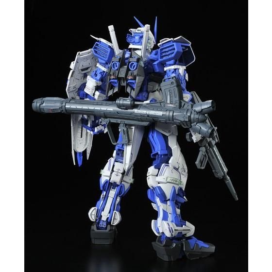 ガンプラ「PG ガンダムアストレイ ブルーフレーム」がプレバンで再販！大型武器「M68キャットゥス 500mm無反動砲」も大スケールで再現