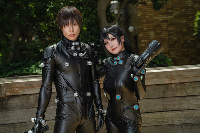 レイカ「GANTZ」／佐倉こむぎ（X：@aris_cos）、玄野計「GANTZ」／レイ（X：@ssbu__ray）