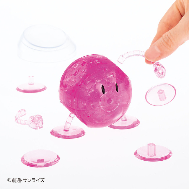 ガンダムやシャア専用ザクII、ハロたちの“立体パズル”が美しい…キラキラ輝く「クリスタルパズル」に登場