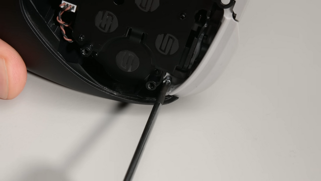 「スイッチ2」純正プロコン、やっぱり「ドリフト」悩まされそう？海外修理チャンネルからみる
